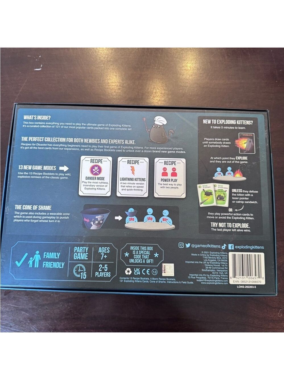Exploding Kittens Recipes for Disaster Card Game - Picture 2 of 9